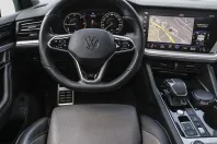 Volkswagen Touareg din 2023 cu 38.600 km - oferta VOL178077 - foto 12