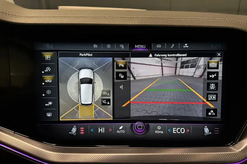 Volkswagen Touareg din 2022 cu 49.000 km - oferta VOL178078 - foto 21