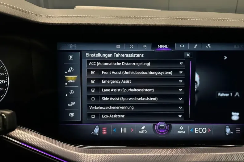 Volkswagen Touareg din 2022 cu 49.000 km - oferta VOL178078 - foto 23