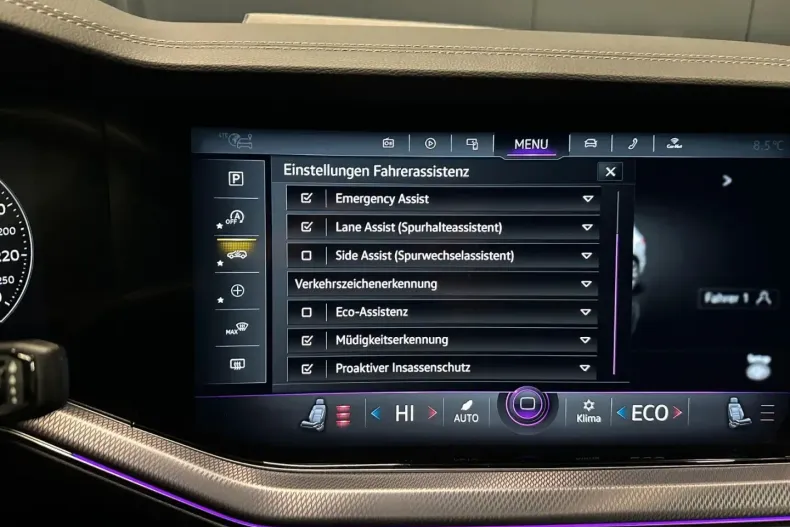 Volkswagen Touareg din 2022 cu 49.000 km - oferta VOL178078 - foto 24