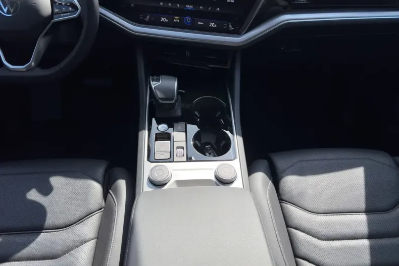 Volkswagen Touareg din 2022 cu 60.400 km - oferta VOL178080 - foto 13