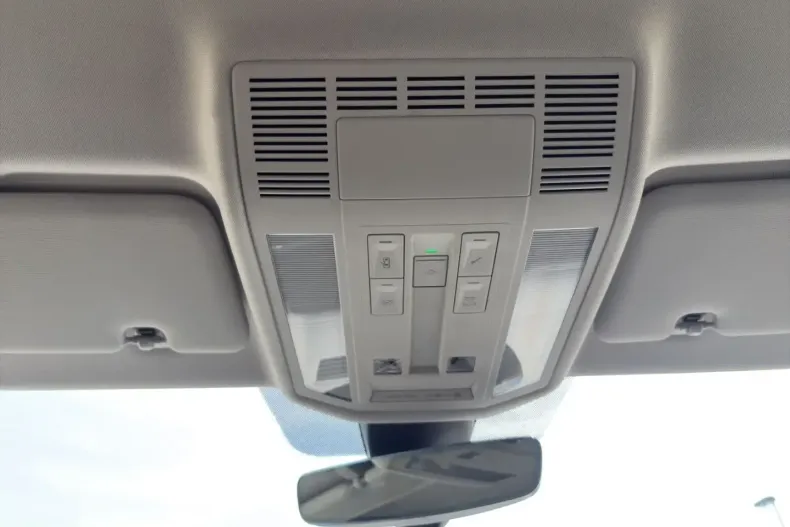 Volkswagen Touareg din 2022 cu 60.400 km - oferta VOL178080 - foto 14