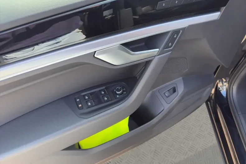 Volkswagen Touareg din 2022 cu 60.400 km - oferta VOL178080 - foto 15