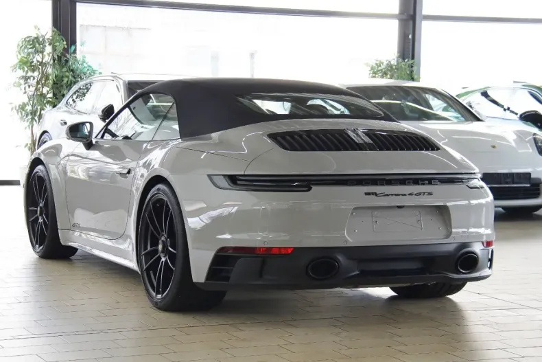 Porsche 992 din 2023 cu 7.000 km - oferta POR178081 - foto 4