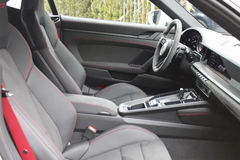 Porsche 992 din 2023 cu 7.000 km - oferta POR178081 - foto 5