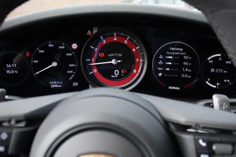 Porsche 992 din 2023 cu 7.000 km - oferta POR178081 - foto 14