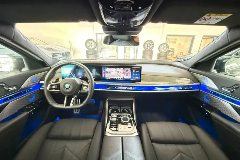 BMW M760 din 2024 cu 44.890 km - oferta BMW178089 - foto 20