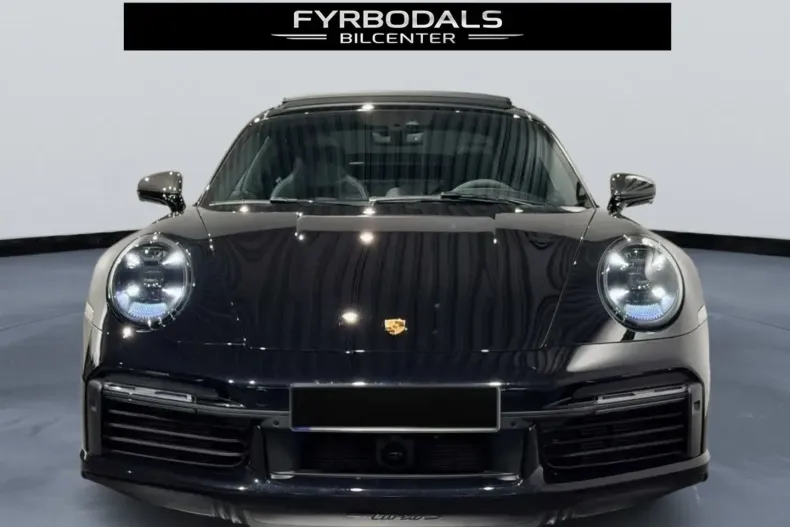 Porsche 911 din 2024 cu 6.520 km - oferta POR178093 - foto 1