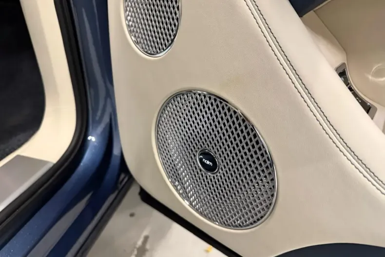 Bentley Bentayga din 2025 cu 10.000 km - oferta BEN178094 - foto 21