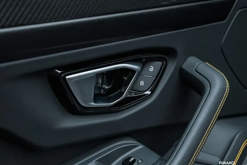 Lamborghini Urus din 2022 cu 7.900 km - oferta LAM178095 - foto 20