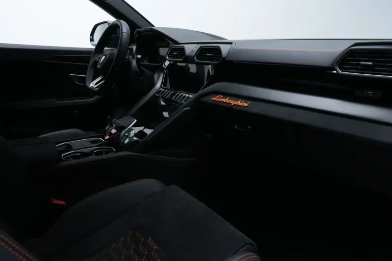 Lamborghini Urus din 2023 cu 6.200 km - oferta LAM178096 - foto 16
