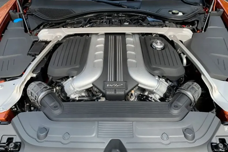 Bentley Continental din 2023 cu 1.111 km - oferta BEN178097 - foto 8