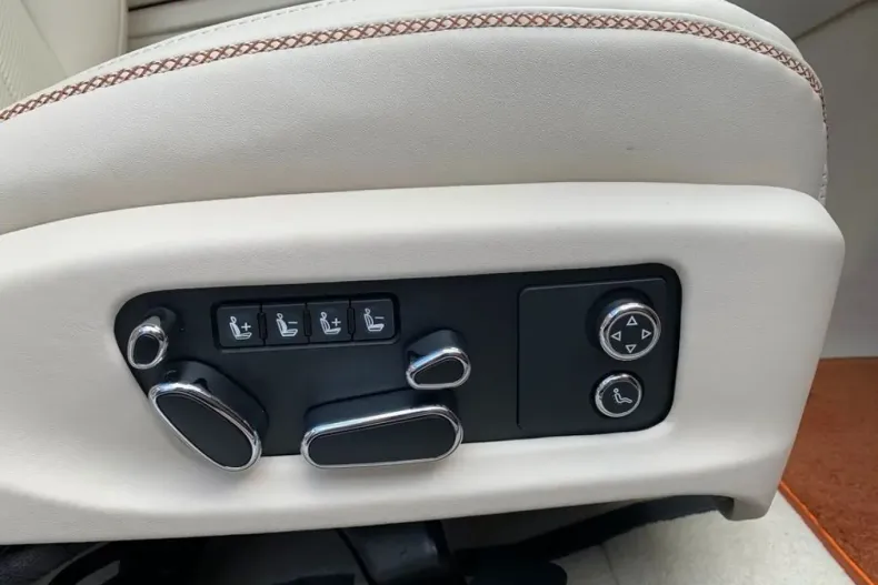 Bentley Continental din 2023 cu 1.111 km - oferta BEN178097 - foto 20