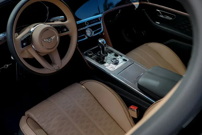 Bentley Flying Spur din 2025 cu 10.000 km - oferta BEN178104 - foto 14