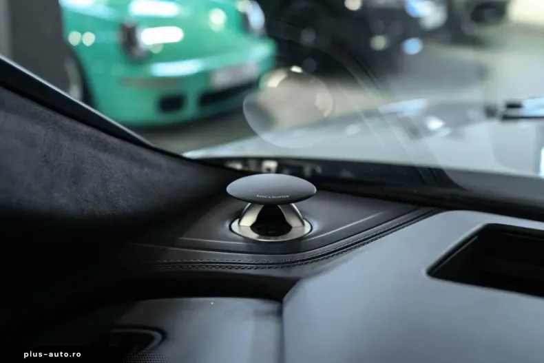 Audi RSQ8 din 2025 cu 5.100 km - oferta AUD178105 - foto 25