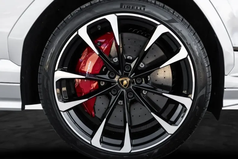 Lamborghini Urus din 2023 cu 20.900 km - oferta LAM178107 - foto 10