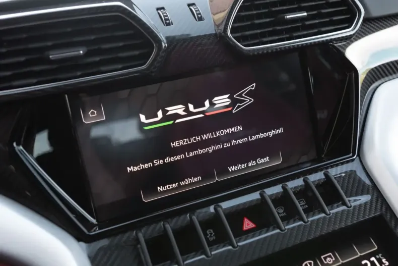 Lamborghini Urus din 2023 cu 20.900 km - oferta LAM178107 - foto 27