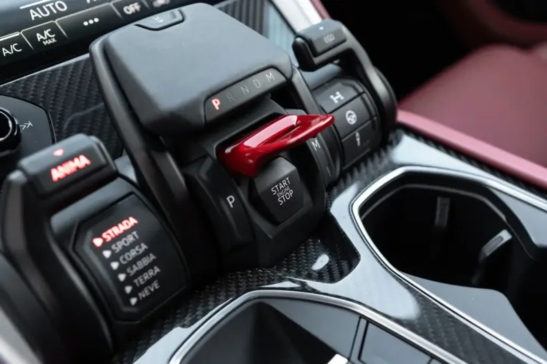 Lamborghini Urus din 2023 cu 20.900 km - oferta LAM178107 - foto 29