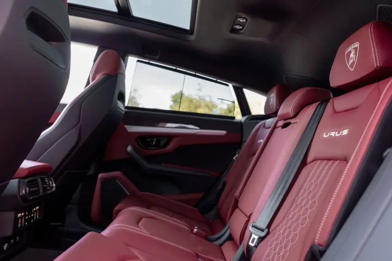 Lamborghini Urus din 2023 cu 20.900 km - oferta LAM178107 - foto 34