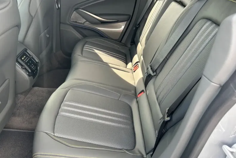 Aston Martin DBX din 2024 cu 9.400 km - oferta AST178109 - foto 11