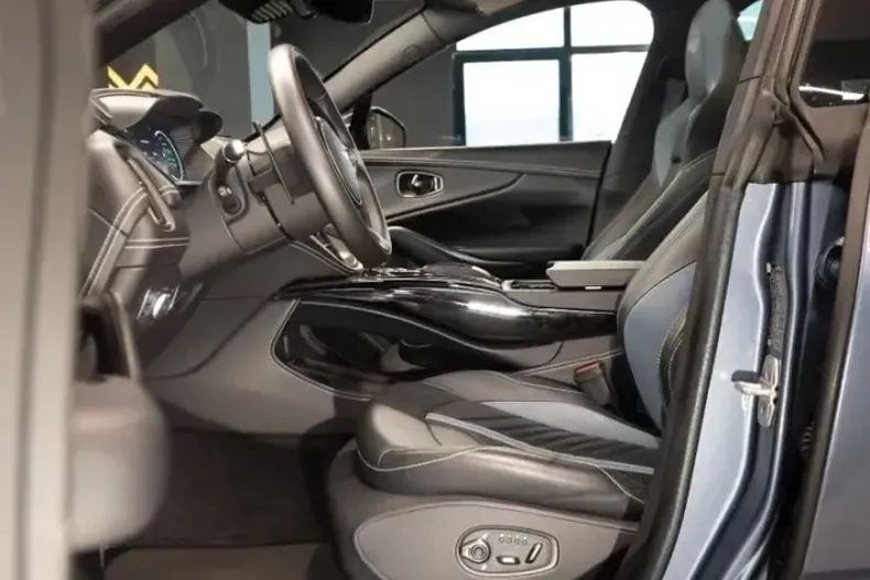 Aston Martin DBX din 2023 cu 8.200 km - oferta AST178114 - foto 11