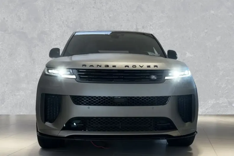 Land Rover Range Rover Sport din 2025 cu 9.990 km - oferta LAN178115 - foto 2