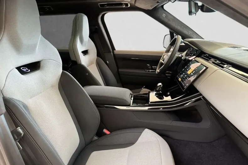 Land Rover Range Rover Sport din 2025 cu 9.990 km - oferta LAN178115 - foto 8