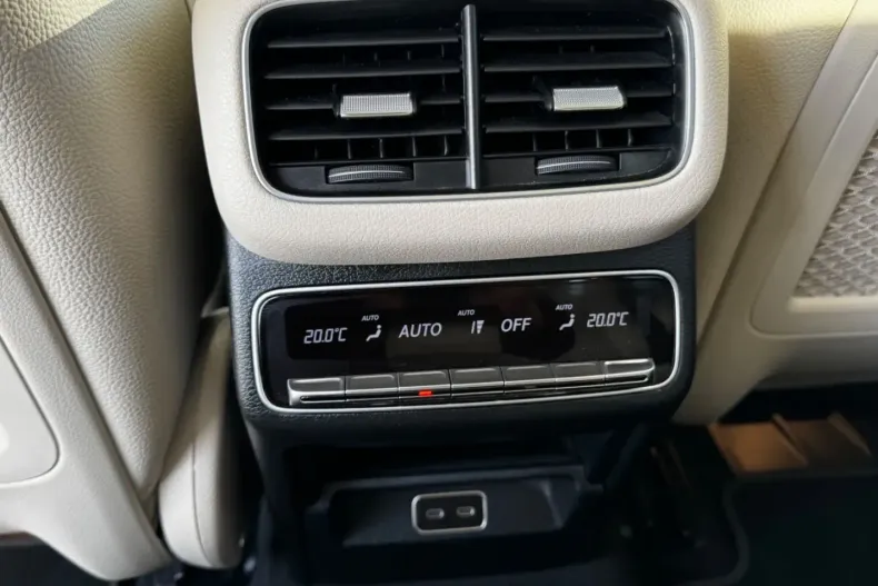 Mercedes-Benz GLE 450 din 2023 cu 20.163 km - oferta MER178117 - foto 19