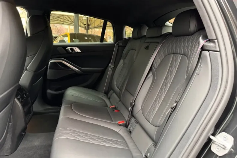 BMW X6 M60 din 2024 cu 9.200 km - oferta BMW178126 - foto 13