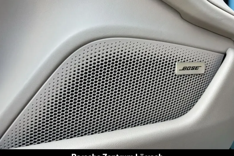 Porsche Taycan din 2021 cu 43.107 km - oferta POR178127 - foto 17