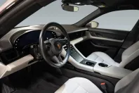 Porsche Taycan din 2022 cu 41.999 km - oferta POR178130 - foto 4