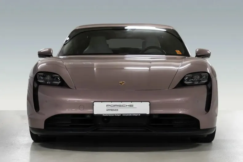 Porsche Taycan din 2022 cu 41.999 km - oferta POR178130 - foto 8