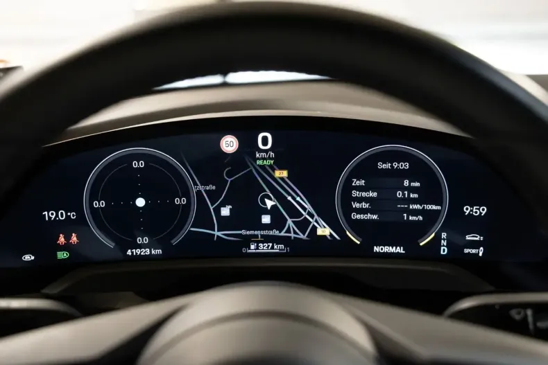 Porsche Taycan din 2022 cu 41.999 km - oferta POR178130 - foto 23