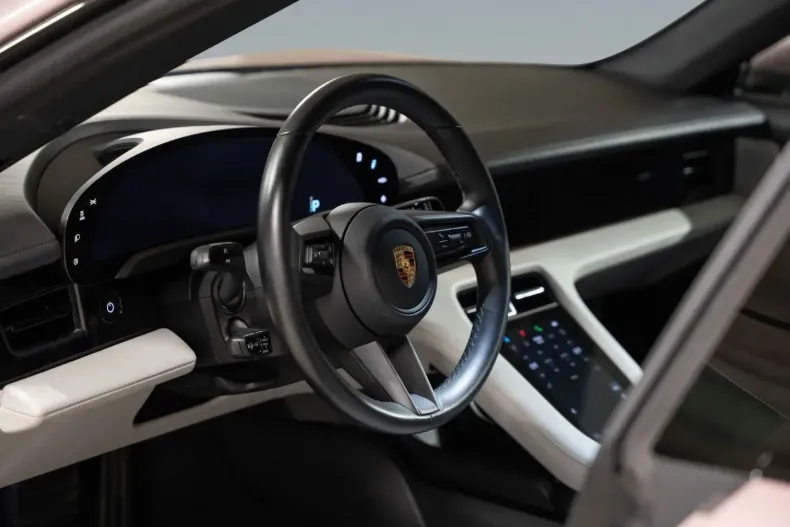 Porsche Taycan din 2022 cu 41.999 km - oferta POR178130 - foto 26