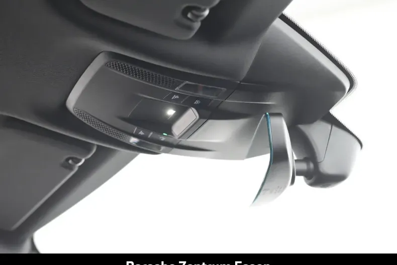 Porsche Taycan din 2022 cu 35.350 km - oferta POR178131 - foto 24