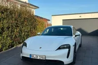 Porsche Taycan din 2021 cu 34.000 km - oferta POR178133 - foto 1