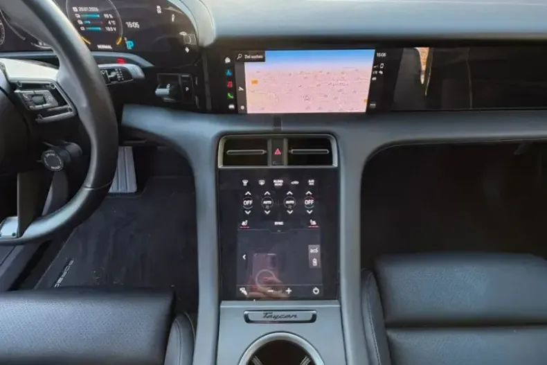 Porsche Taycan din 2021 cu 34.000 km - oferta POR178133 - foto 16