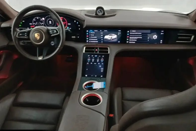 Porsche Taycan din 2021 cu 48.402 km - oferta POR178134 - foto 7