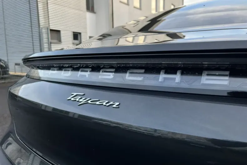 Porsche Taycan din 2022 cu 48.777 km - oferta POR178135 - foto 20