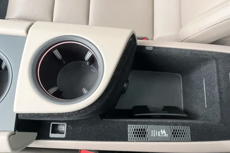 Porsche Taycan din 2022 cu 48.777 km - oferta POR178135 - foto 23