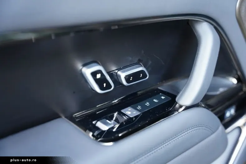 Land Rover Range Rover din 2024 cu 28.451 km - oferta LAN178144 - foto 11