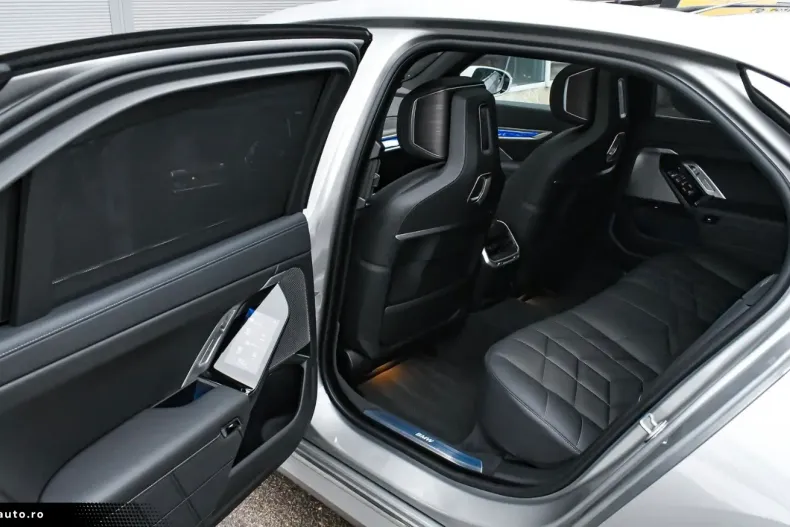 BMW 740 din 2025 cu 17.355 km - oferta BMW178168 - foto 9
