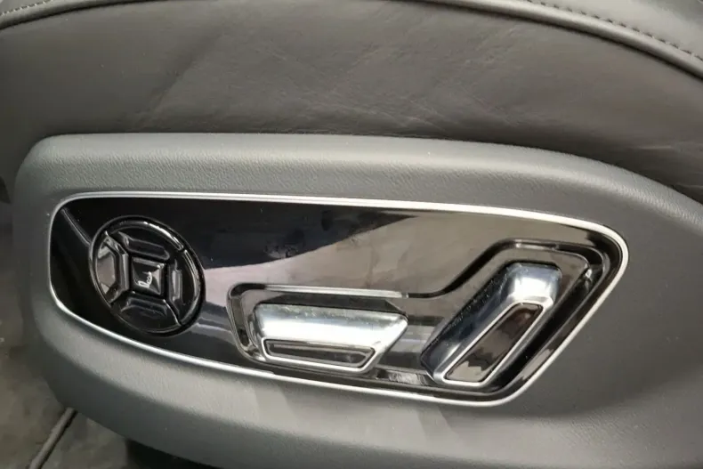 Audi A8 din 2025 cu 18.794 km - oferta AUD178174 - foto 19