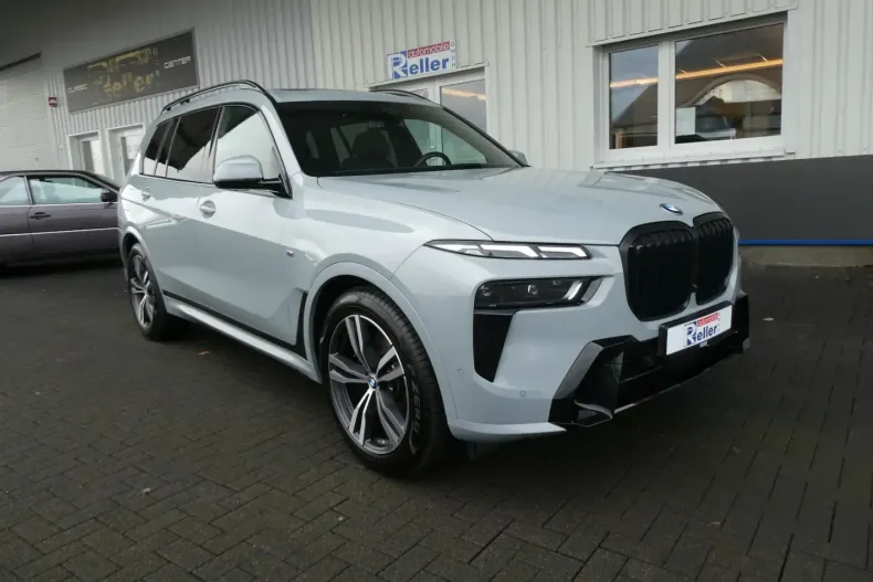 BMW X7 din 2024 cu 44.246 km - oferta BMW178197 - foto 1