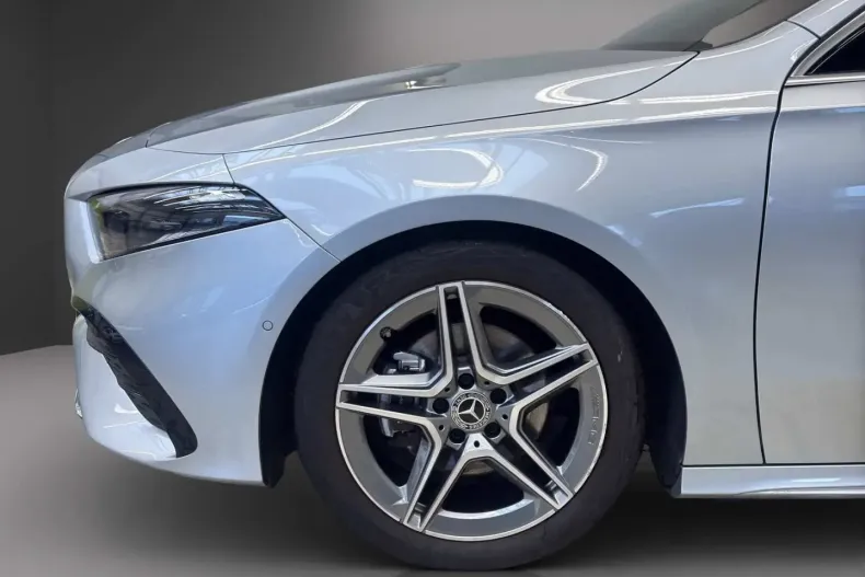 Mercedes-Benz A 180 (Clasa A) din 2024 cu 22.363 km - oferta MER178198 - foto 9