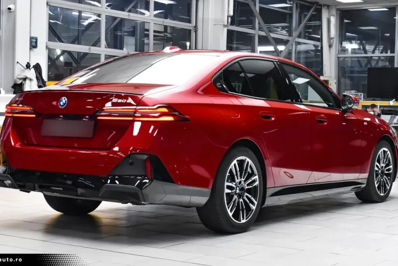 BMW 550 din 2025 cu 18.104 km - oferta BMW178211 - foto 5