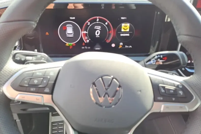 Volkswagen Tiguan din 2025 cu 6.003 km - oferta VOL178224 - foto 10