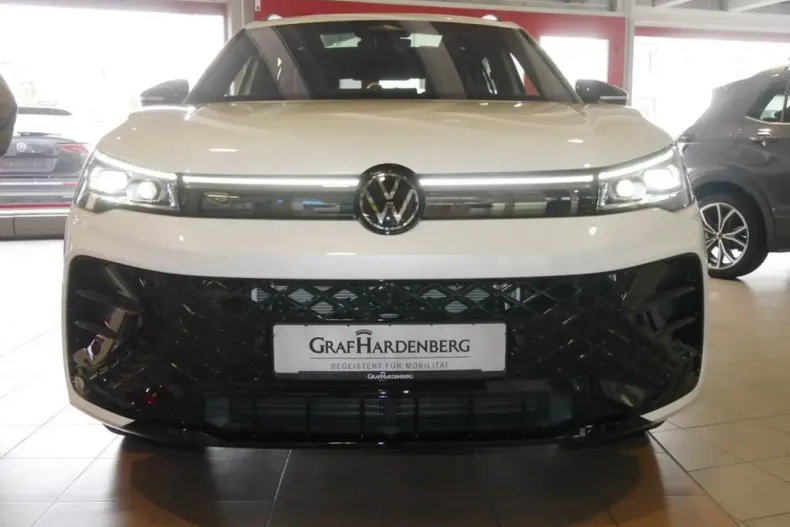 Volkswagen Tiguan din 2024 cu 53.200 km - oferta VOL178239 - foto 3