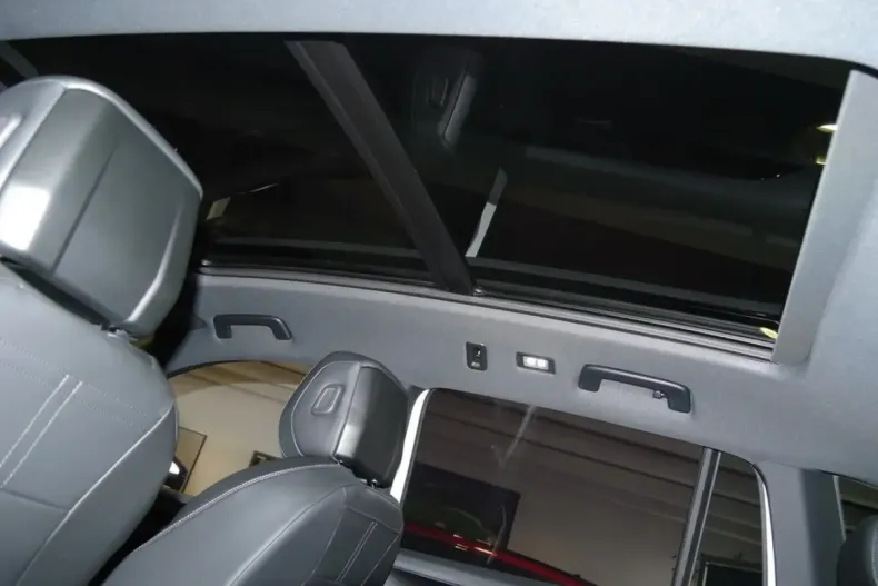 Volkswagen Tiguan din 2024 cu 53.200 km - oferta VOL178239 - foto 13