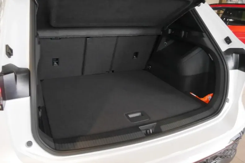 Volkswagen Tiguan din 2024 cu 53.200 km - oferta VOL178239 - foto 15